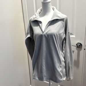 Columbia fleece 1/4 zip.